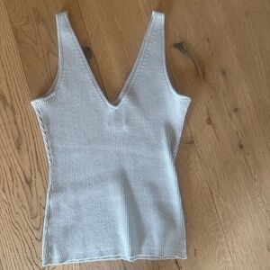 Alp And Rock Size M Medium Pull Over V-Neck Shirt Tank Top Sage Women’s